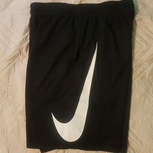 Mens nike dri fit shorts size XL